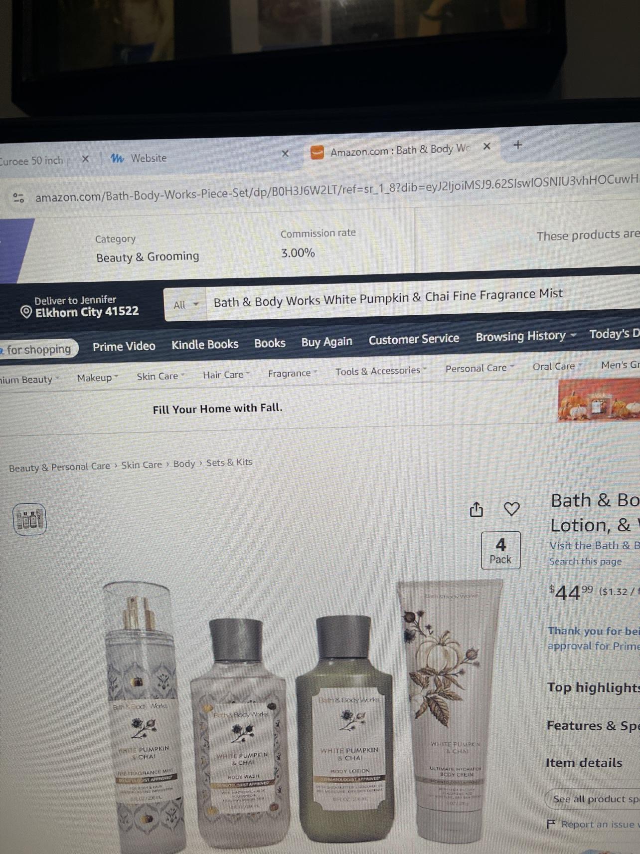 Bath & Body Works White Pumpkin & Chai 4-Pack shown on its Amazon product page