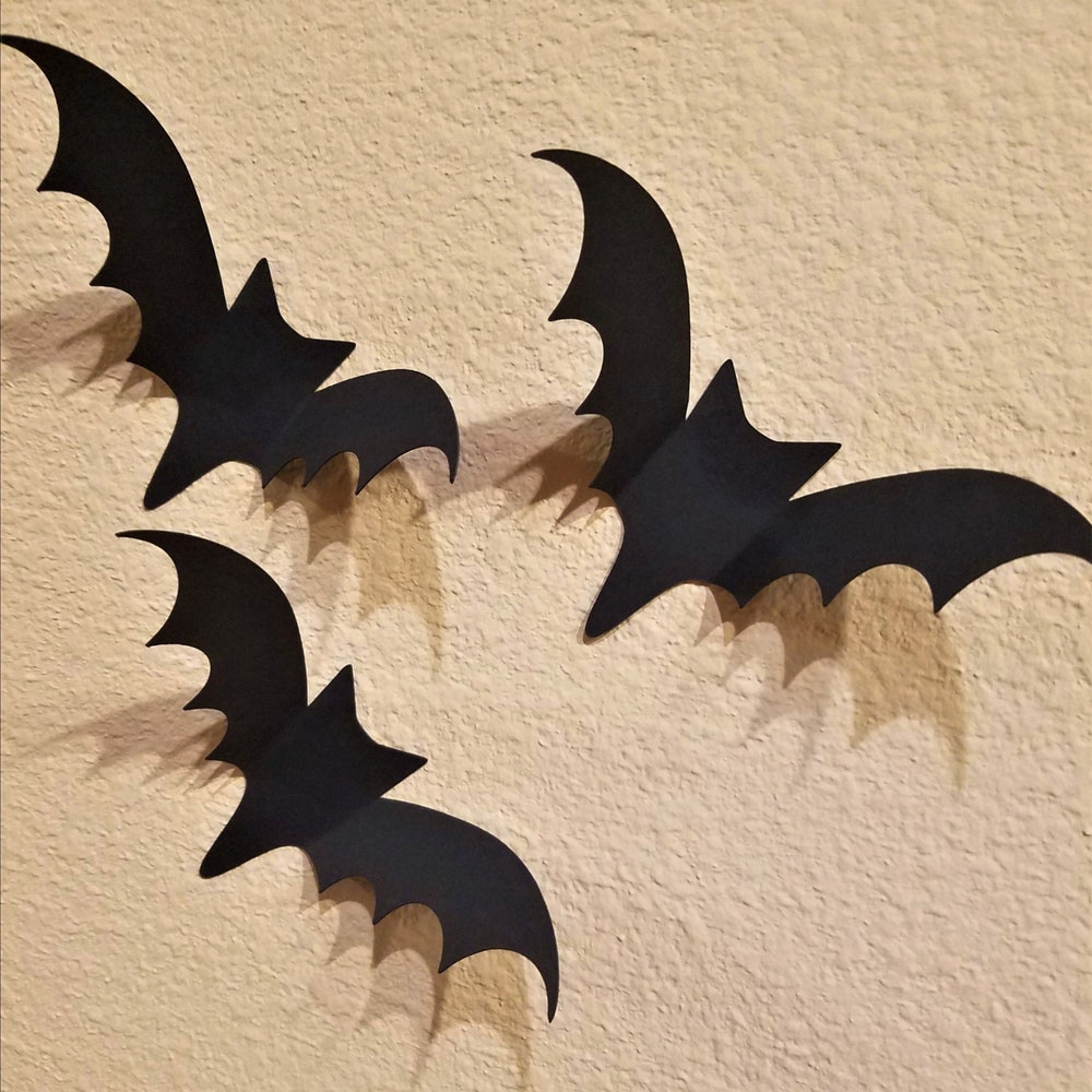 140-Piece 3D Bat Wall Decorations
