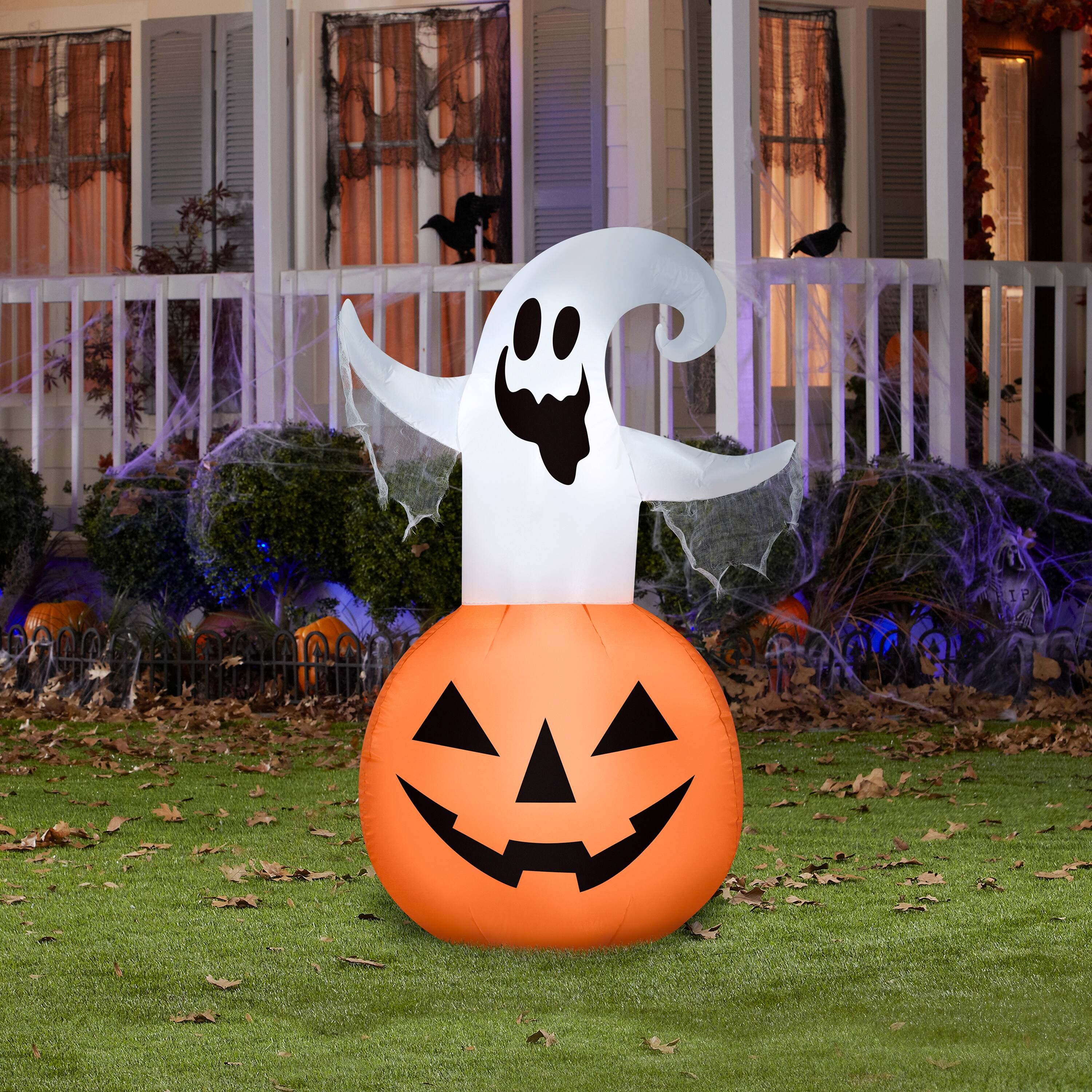 5 FT Halloween Ghost with Pumpkin Inflatable Yard Decoration